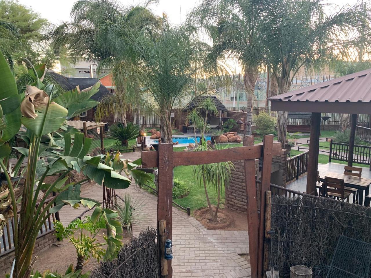 Country Lodge Upington Exterior foto